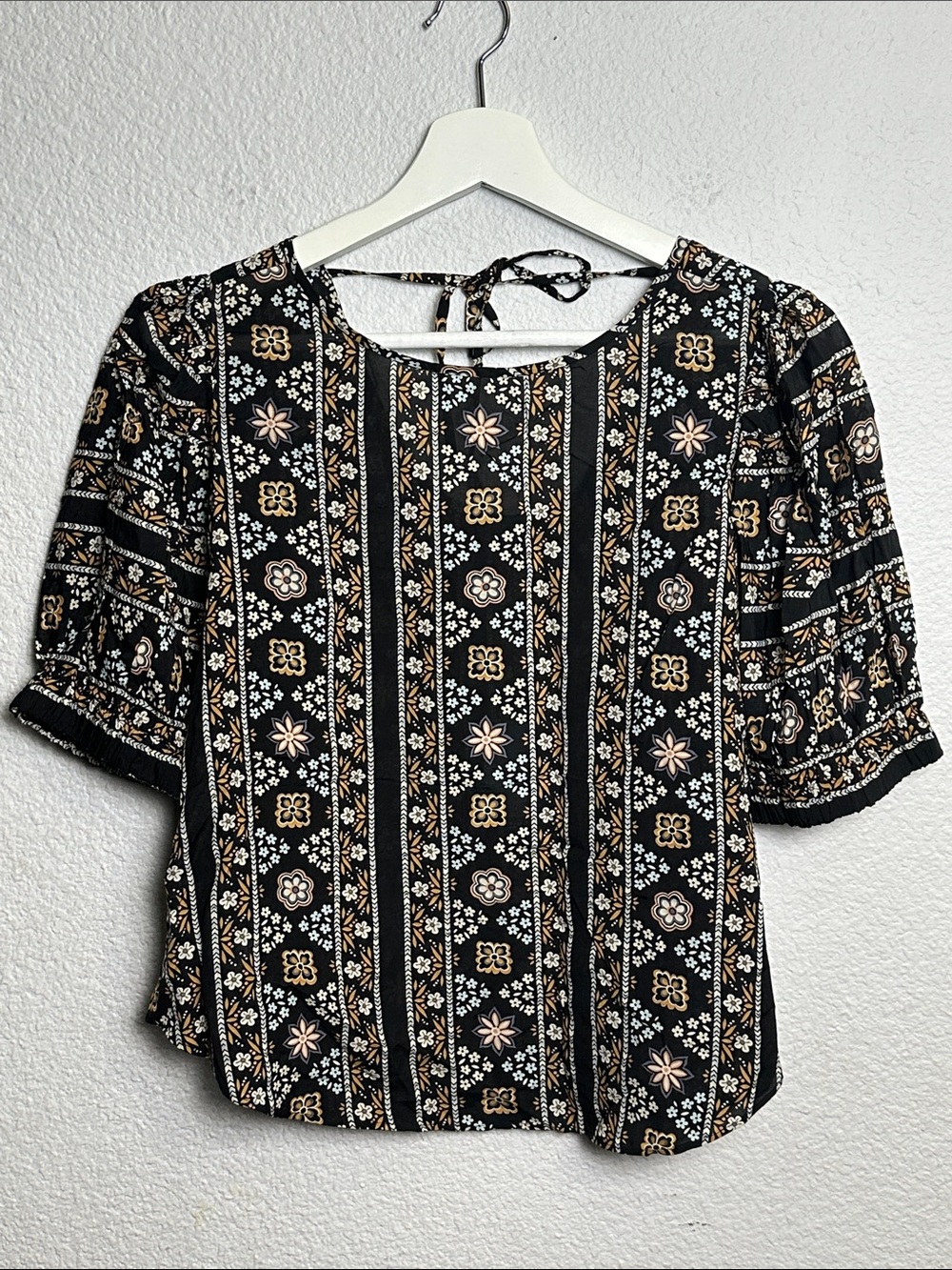 NEW Ann Taylor Top Black Tan Floral Womens Small Petite Blouse